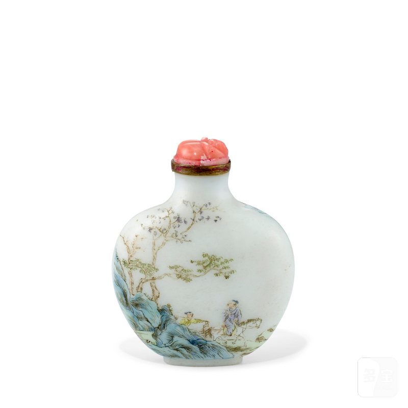 民國 乳白料胎畫琺琅山水人物鼻煙壺 | AN ENAMELED MILKY-WHITE GLASS 'FIGURAL' SNUFF BOTTLE - 图2
